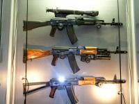 
 Kalashnikov Weapons Museum. Pic.6-10 close-up: AK74 with night sight mounted, AK-74 with GP25, AKS-74 


 